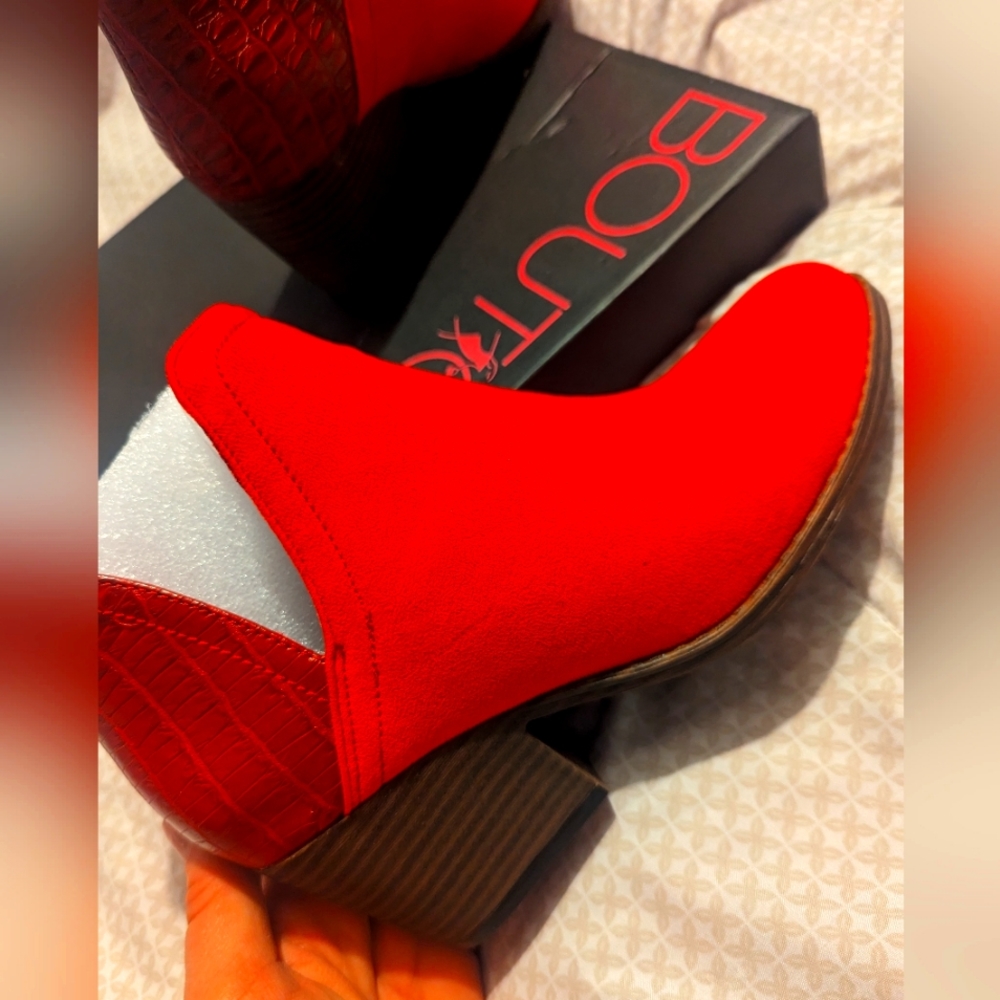 Corky's size 8 beautiful Red bootie!